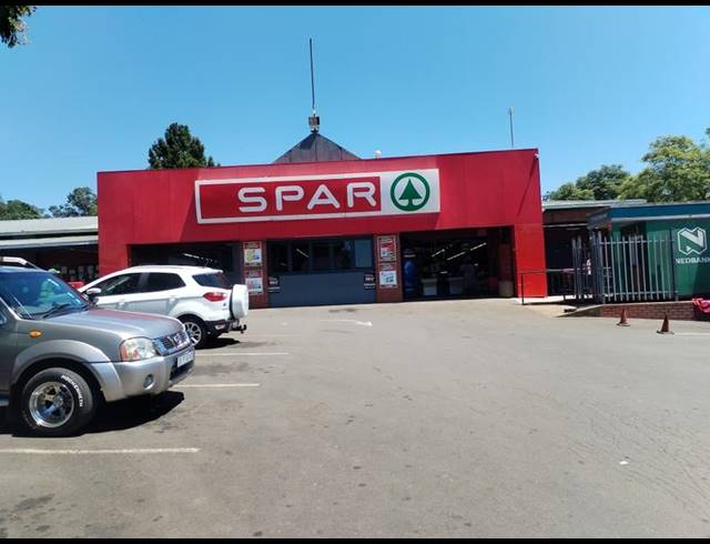 RETAIL PROPERTY TO RENT IN PRESTBURY